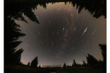 Fotograf: Česko je v rámci astronomického snímku dne supervelmoc. Meteory jsem fotil téměř pět dní