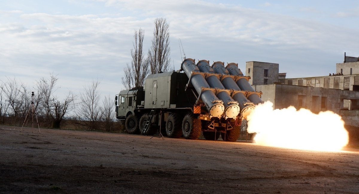 Les, který neexistuje: Jak Rusko maskuje raketové baterie přímo na mapách
