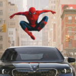 Na majitele BMW po nastartování vyskočil Spider–Man