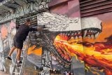 Třinec zdobí nový mural. Velkoplošná nasprejovaná malba proměnila šedivý výměník tepla na sídlišti