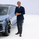 Zákazníci jsou „velmi šťastní”, že naše příští auto nakonec nebude elektromobil, říká šéf Lamborghini