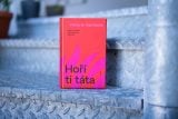 SOUTĚŽ: Hoří ti táta. Vyhrajte český román o rodinném neštěstí se společenským přesahem