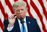 Trump se označil za pojistku proti nevyzpytatelnému vývoji AI, snahy o její omezení odmítá