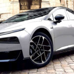 Venku jsou kandidáti na Světové auto roku 2027 a polovina z nich je z Číny, o současném automobilovém světě to říká vše Venku jsou kandidáti na Světové auto roku 2027 a polovina z nich je z Číny, o současném automobilovém světě to říká vše