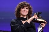 Zlatého lva získalo v Benátkách historické drama Woman Unknown. Porota ocenila i dokument Naza