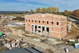 Historické lokomotivy, točny i výtopna. Pardubický kraj chystá nové železniční muzeum