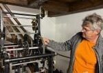Na věži zámku v Dřevohosticích jsou po téměř 120 letech funkční hodiny