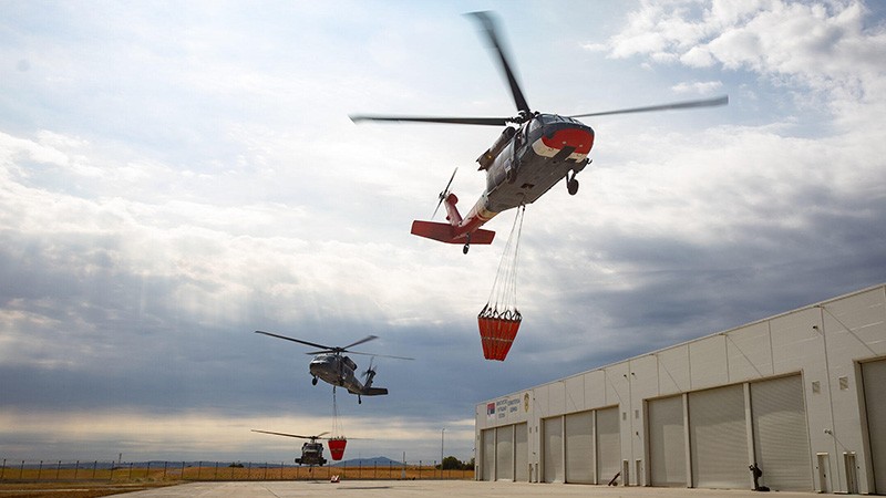 Vrtulníky Black Hawk společnosti Helicopter Alliance za sebou mají mimořádnou hasicí sezónu