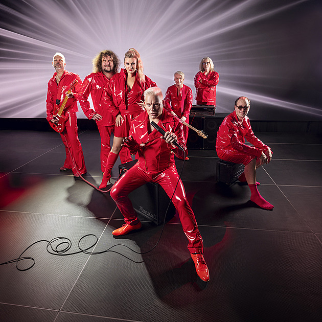 Zapít makrelu kefírem. Skupina Monkey Business vydala nové album a chystá turné